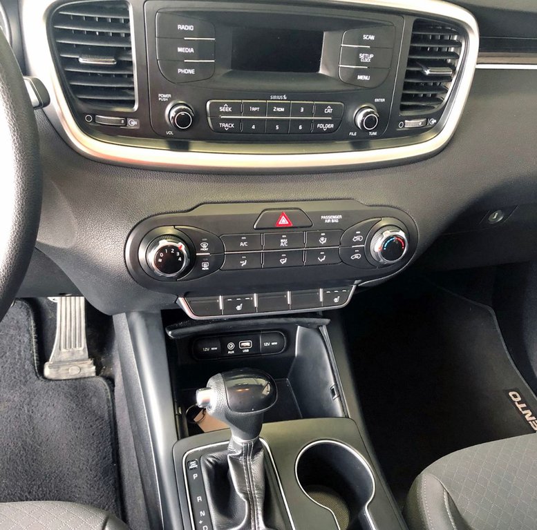 Planet Kia in Brandon | 2016 Kia Sorento LX | #0S046A