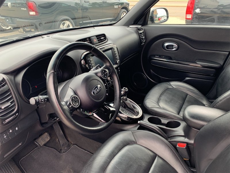 Kia in Brandon 2015 Kia Soul SX Leather Seats Heated Seats 107 B/W 1E037A