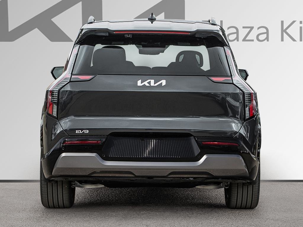2026 Kia EV9 Land AWD w/ Plus Package-4