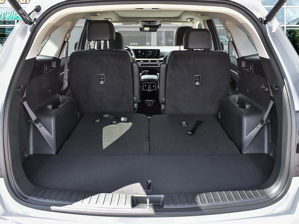 2025 Kia Sorento X-Line Limited Black Interior-6