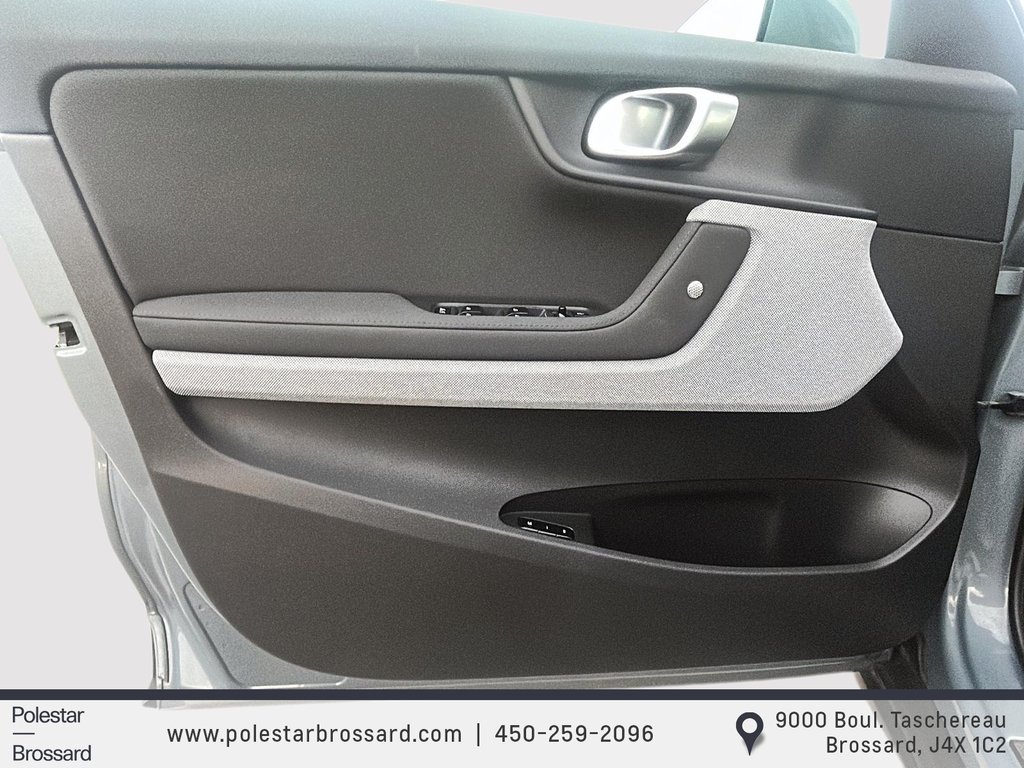 Polestar 2 Plus 2024 à Brossard, Québec - 11 - w1024h768px