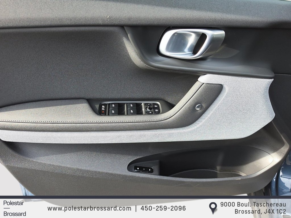 2024 Polestar 2 BASE in Laval, Quebec - 11 - w1024h768px