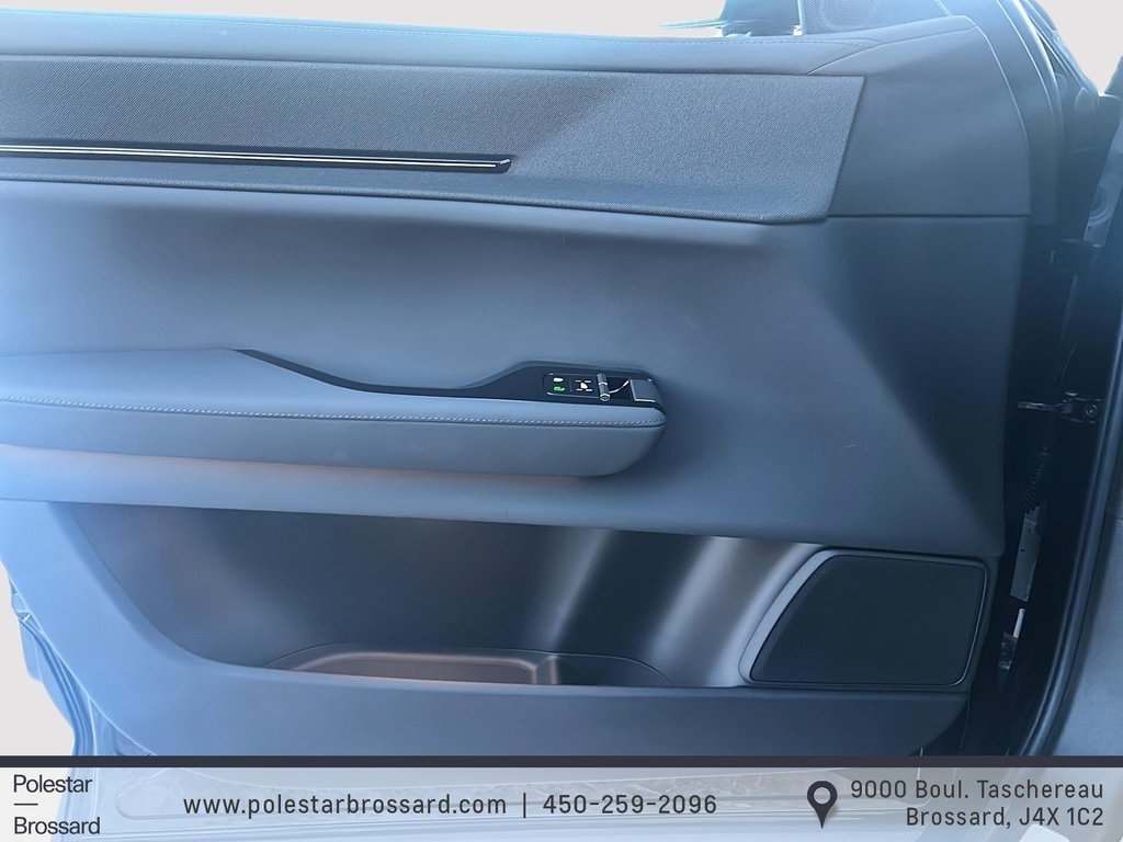 Polestar 3 BASE 2025 à Brossard, Québec - 11 - w1024h768px