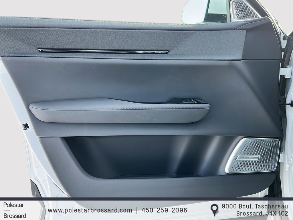 Polestar 3 BASE 2025 à Brossard, Québec - 9 - w1024h768px