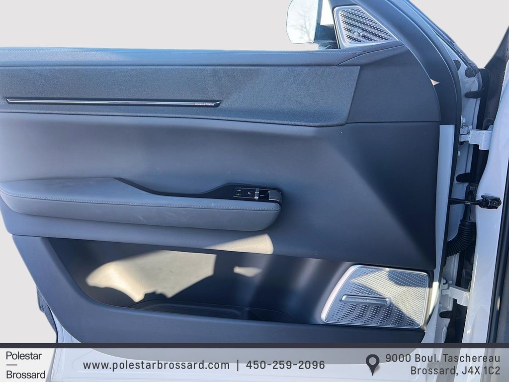 Polestar 3 BASE 2025 à Brossard, Québec - 10 - w1024h768px