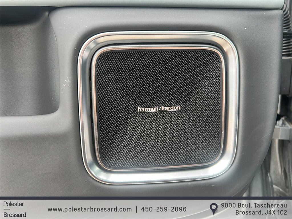 Polestar 4 BASE 2025 à Brossard, Québec - 8 - w1024h768px