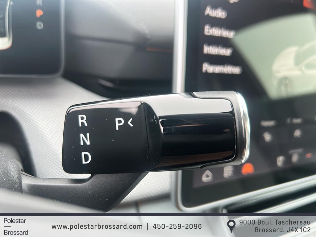 Polestar 4 BASE 2025 à Brossard, Québec - 15 - w1024h768px