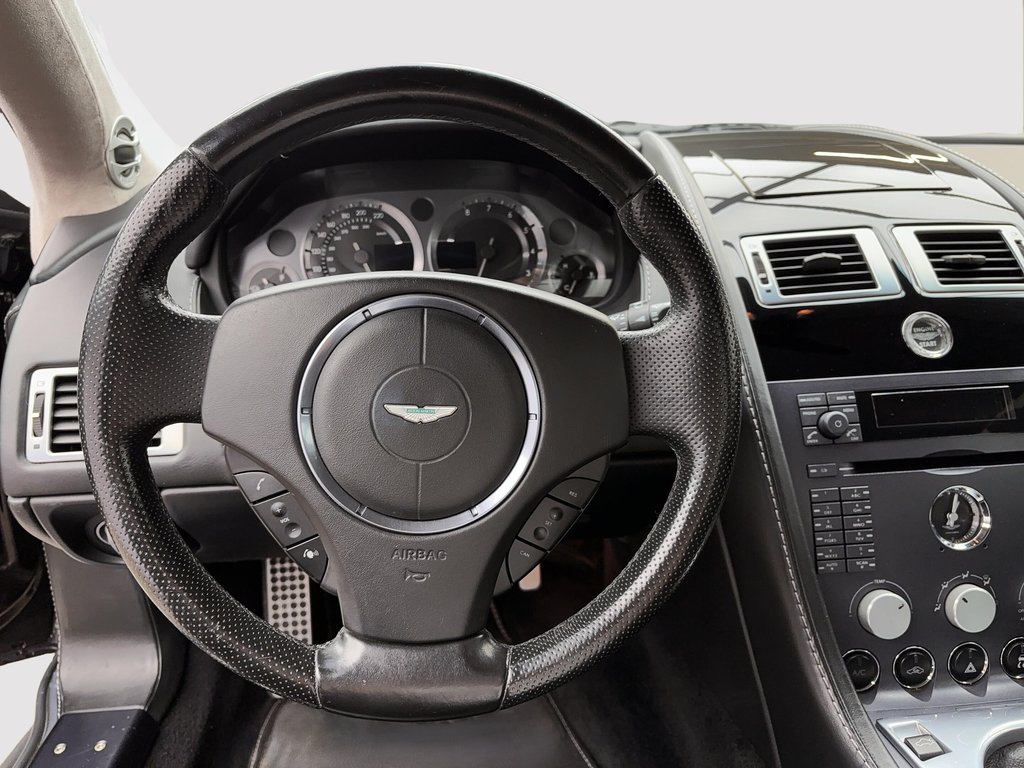 Aston Martin Vantage Manual Black Cherry metallic 2006 à Laval, Québec - 14 - w1024h768px