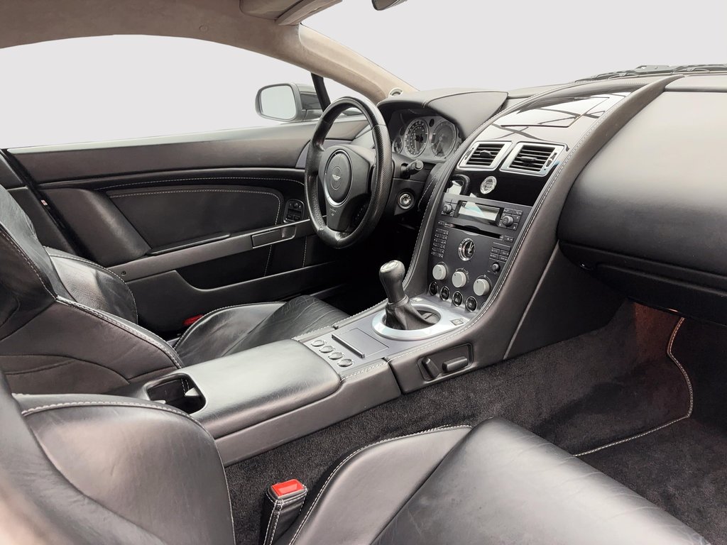 Aston Martin Vantage Manual Black Cherry metallic 2006 à Laval, Québec - 22 - w1024h768px