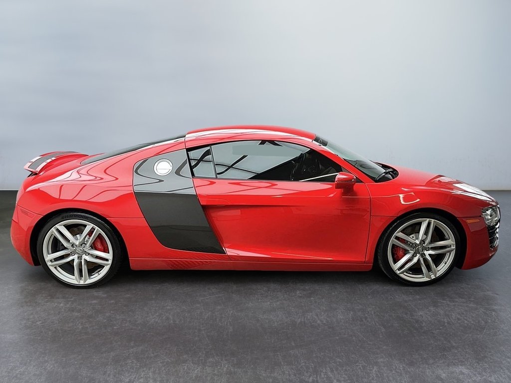 2015  R8 Automatique V8 in Laval, Quebec - 5 - w1024h768px