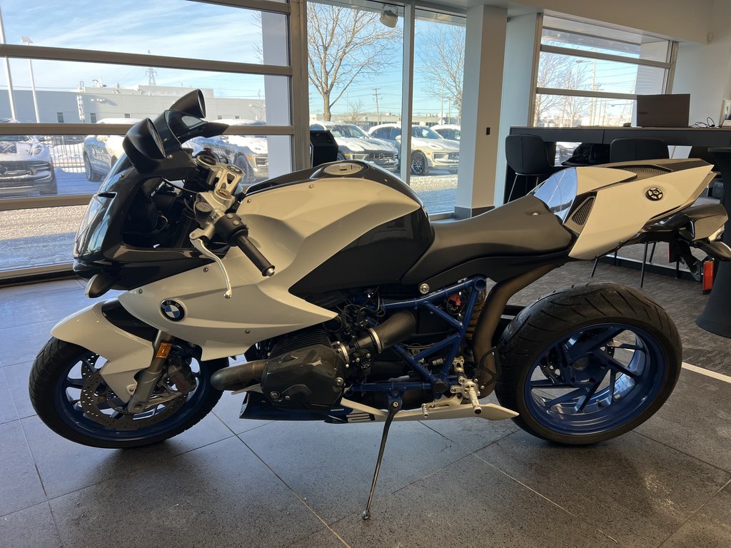 2009 BMW HP2 Sport BMW HP2 Sport in Laval, Quebec - 4 - w1024h768px