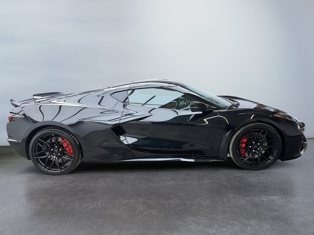 2023 Chevrolet Corvette Z06 ** 3LZ ** in Laval, Quebec - 5 - w1024h768px
