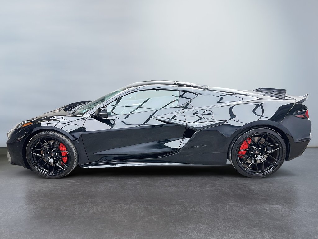 2023 Chevrolet Corvette Z06 ** 3LZ ** in Laval, Quebec - 2 - w1024h768px