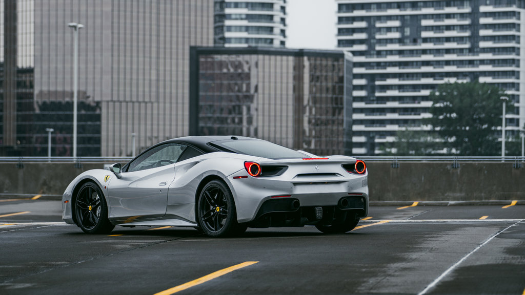 2017  488 GTB 1an garantie Ferrari offert/Carbon steering wheel, in Laval, Quebec - 2 - w1024h768px