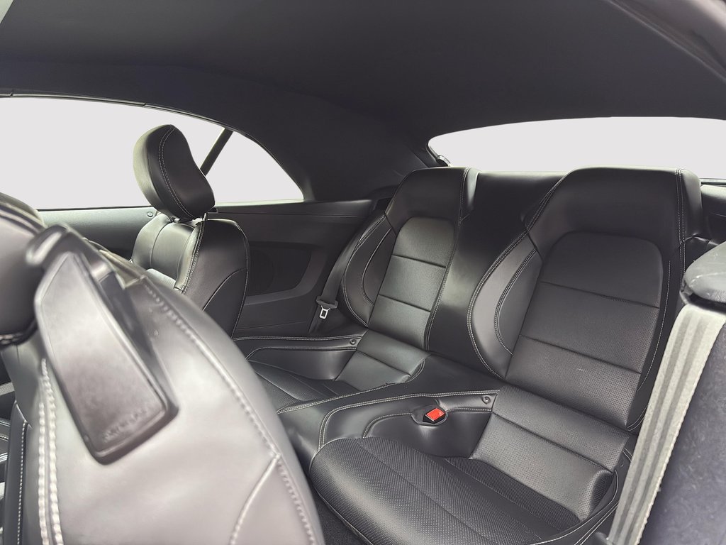 2020 Ford Mustang EcoBoost Convertible in Laval, Quebec - 23 - w1024h768px