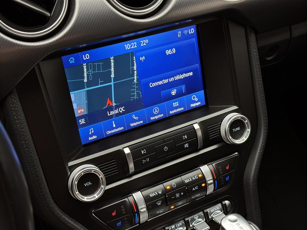 2020 Ford Mustang EcoBoost Convertible in Laval, Quebec - 22 - w1024h768px
