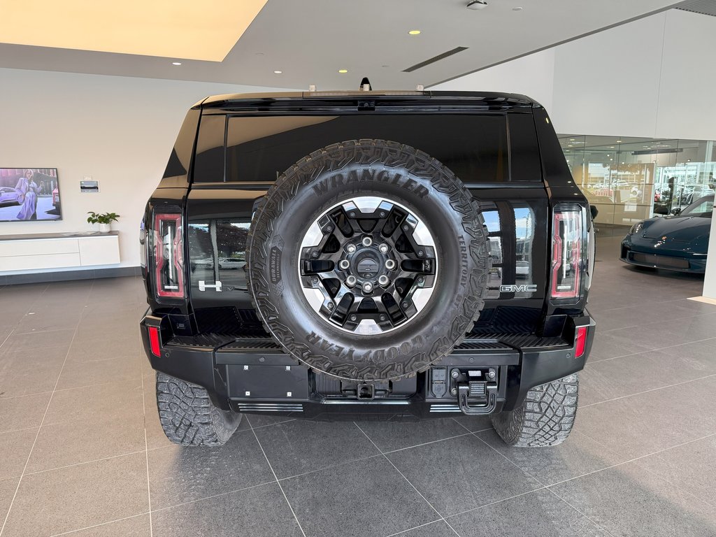 2024 GMC HUMMER EV SUV E4WD 4dr 2X in Laval, Quebec - 4 - w1024h768px