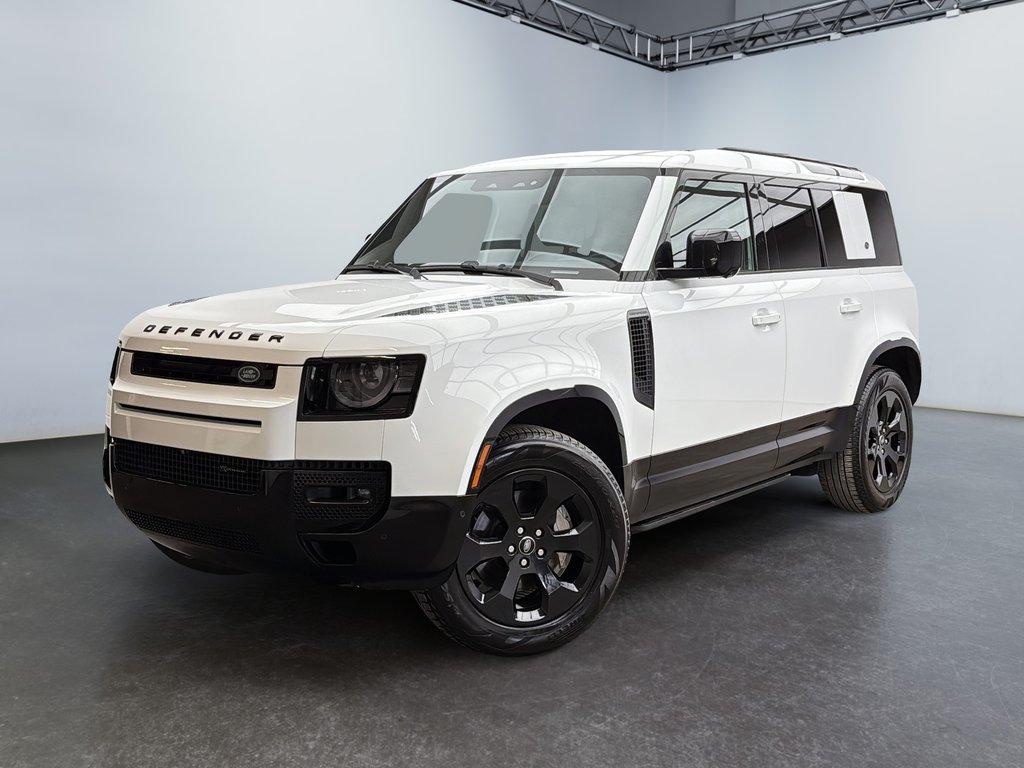 Land Rover Defender 110 X-Dynamic SE AWD 2022 à Laval, Québec - 1 - w1024h768px