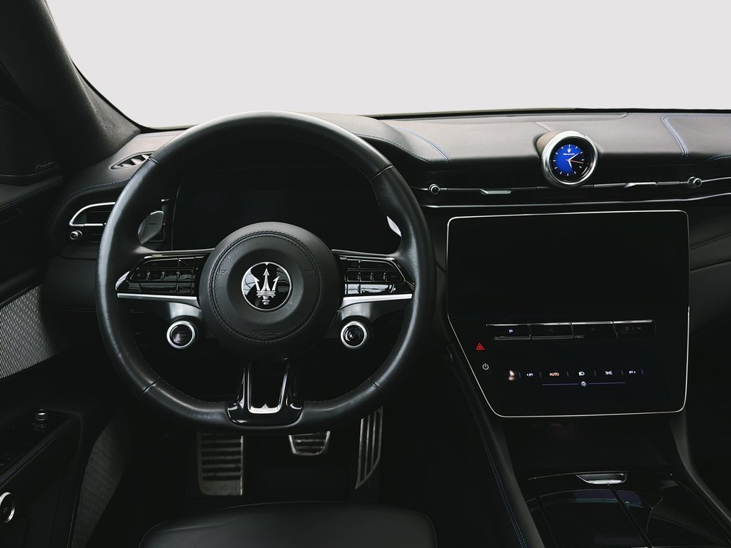 2023 Maserati Grecale Modena AWD in Laval, Quebec - 17 - w1024h768px