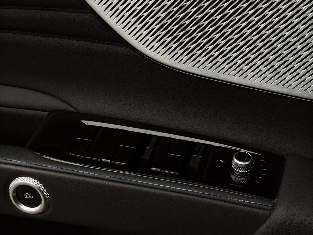 2023 Maserati Grecale Modena AWD in Laval, Quebec - 25 - w1024h768px