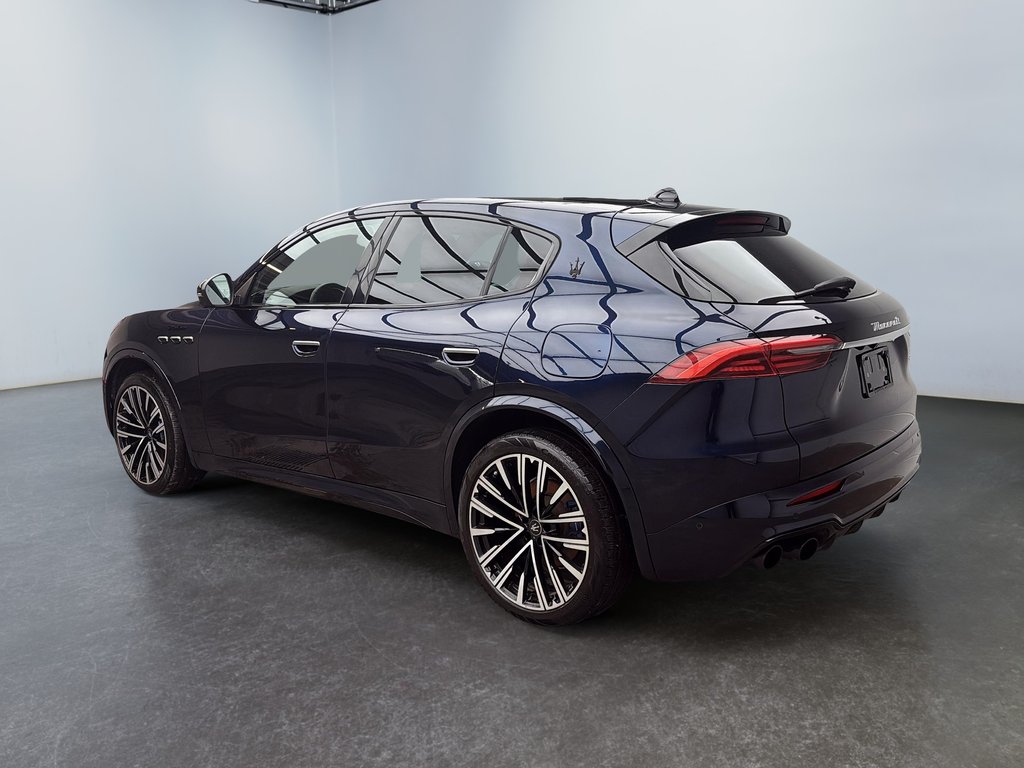 2023 Maserati Grecale Modena AWD in Laval, Quebec - 3 - w1024h768px