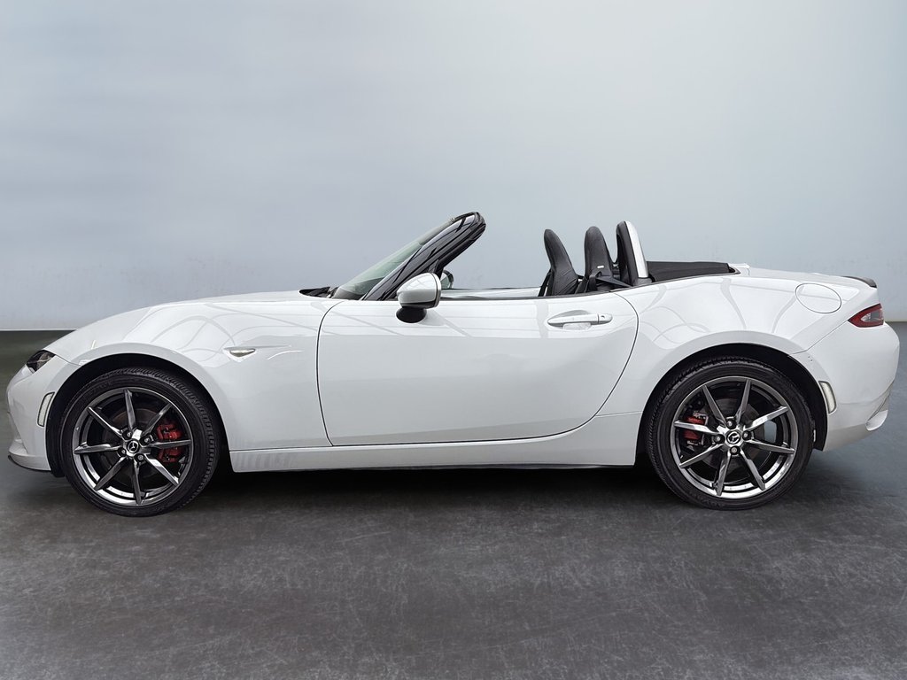 2016 Mazda MX-5 GT convertible manual in Laval, Quebec - 2 - w1024h768px