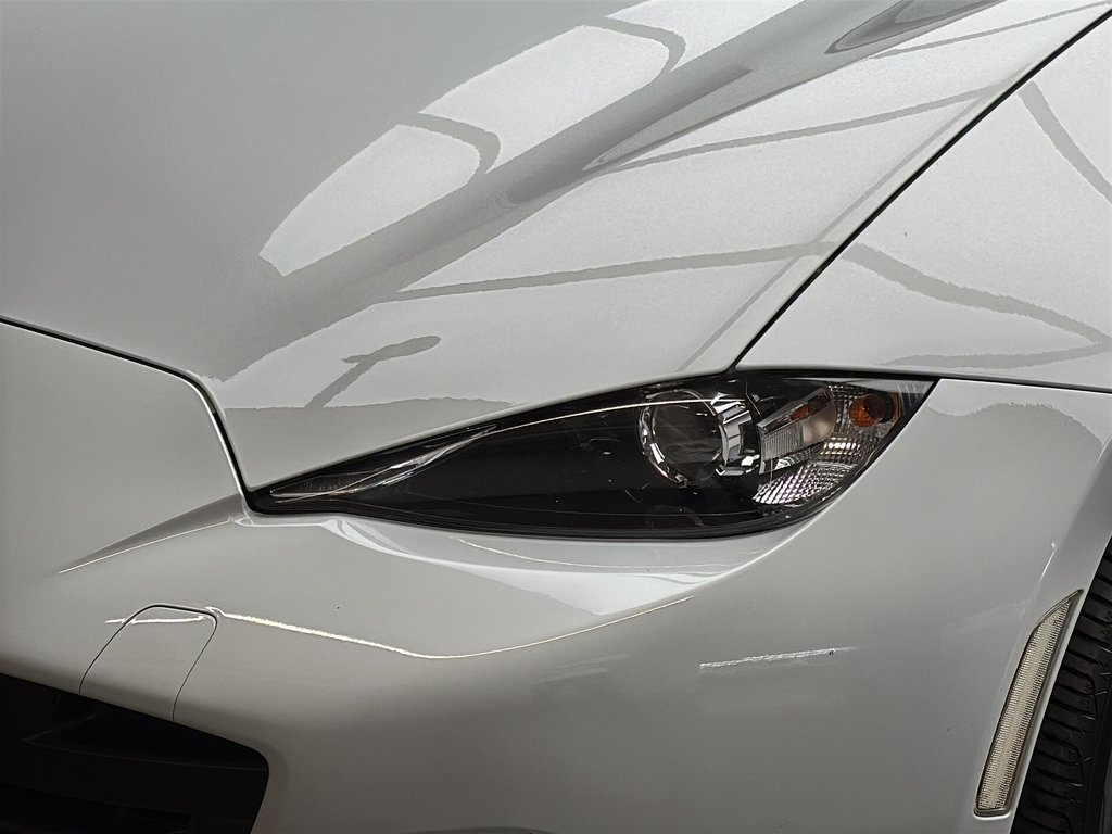 2016 Mazda MX-5 GT convertible manual in Laval, Quebec - 10 - w1024h768px