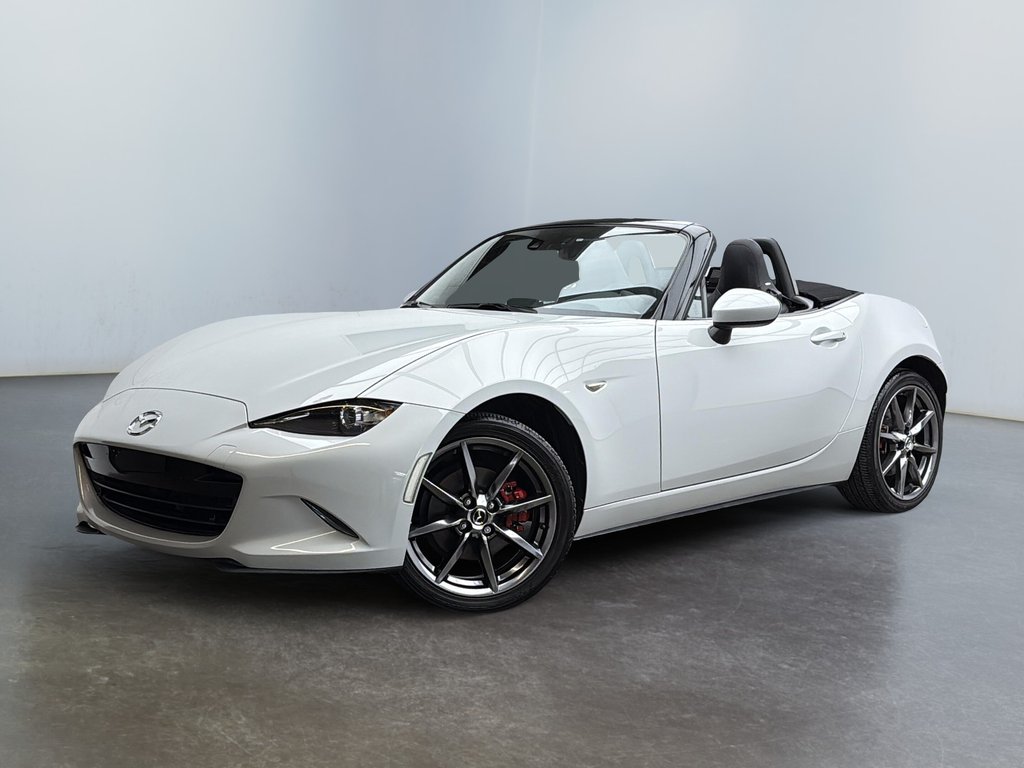 2016 Mazda MX-5 GT convertible manual in Laval, Quebec - 1 - w1024h768px