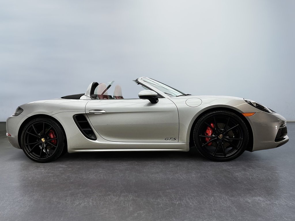 2018  718 Boxster GTS Roadster in Laval, Quebec - 6 - w1024h768px