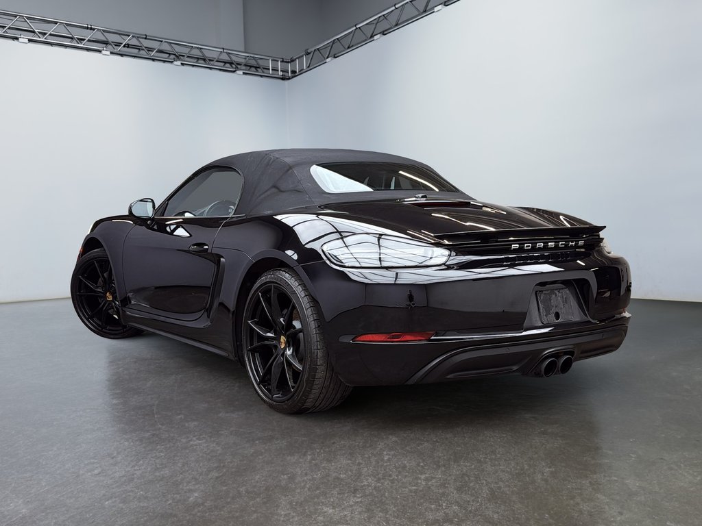 2018 Porsche 718 Boxster Manual transmission in Laval, Quebec - 6 - w1024h768px