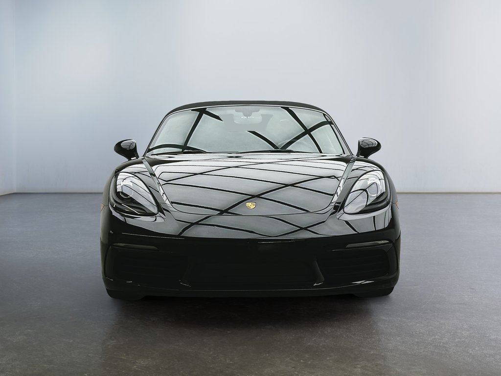 2018 Porsche 718 Boxster Manual transmission in Laval, Quebec - 9 - w1024h768px
