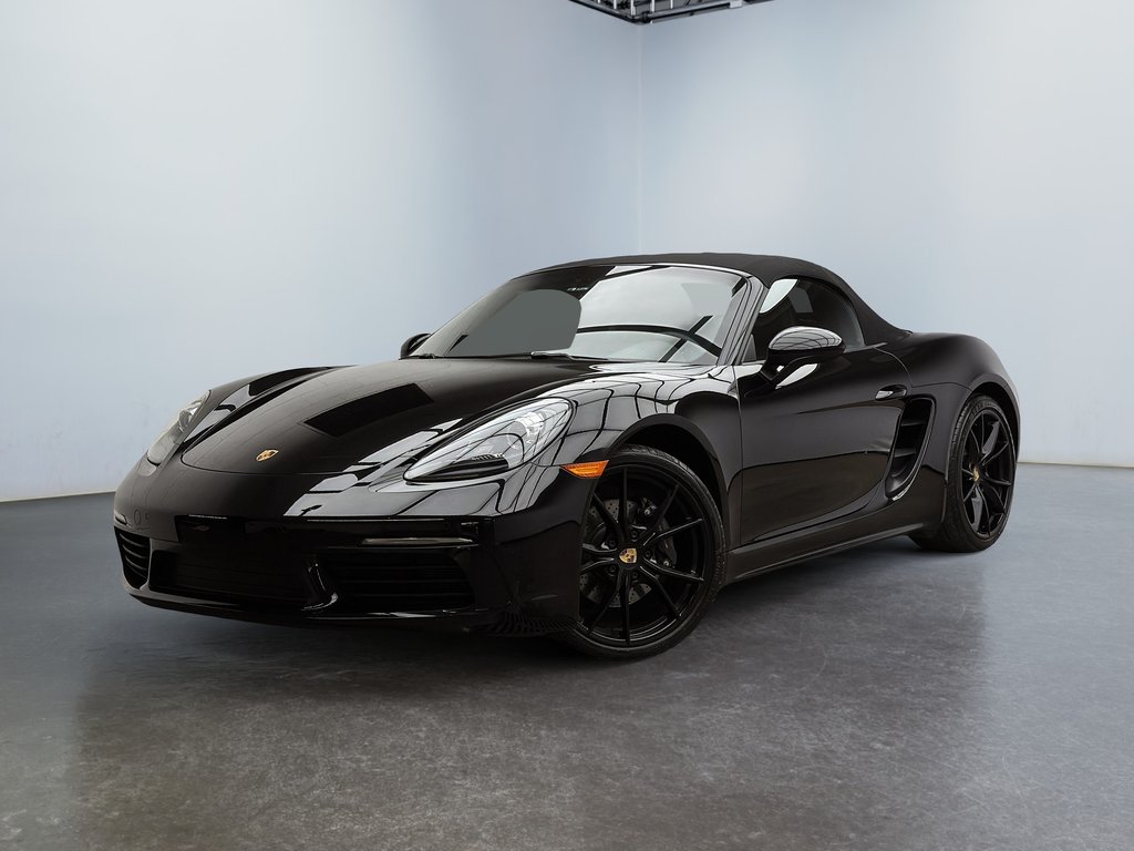 2018 Porsche 718 Boxster Manual transmission in Laval, Quebec - 4 - w1024h768px