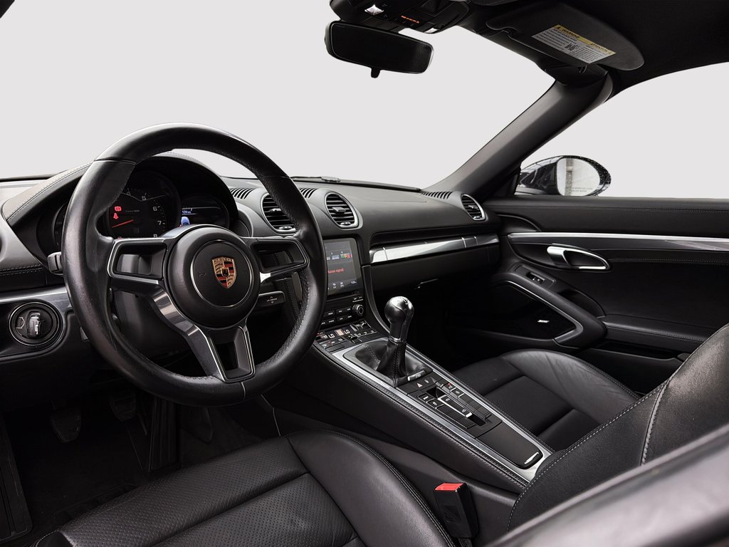 2018 Porsche 718 Boxster Manual transmission in Laval, Quebec - 15 - w1024h768px