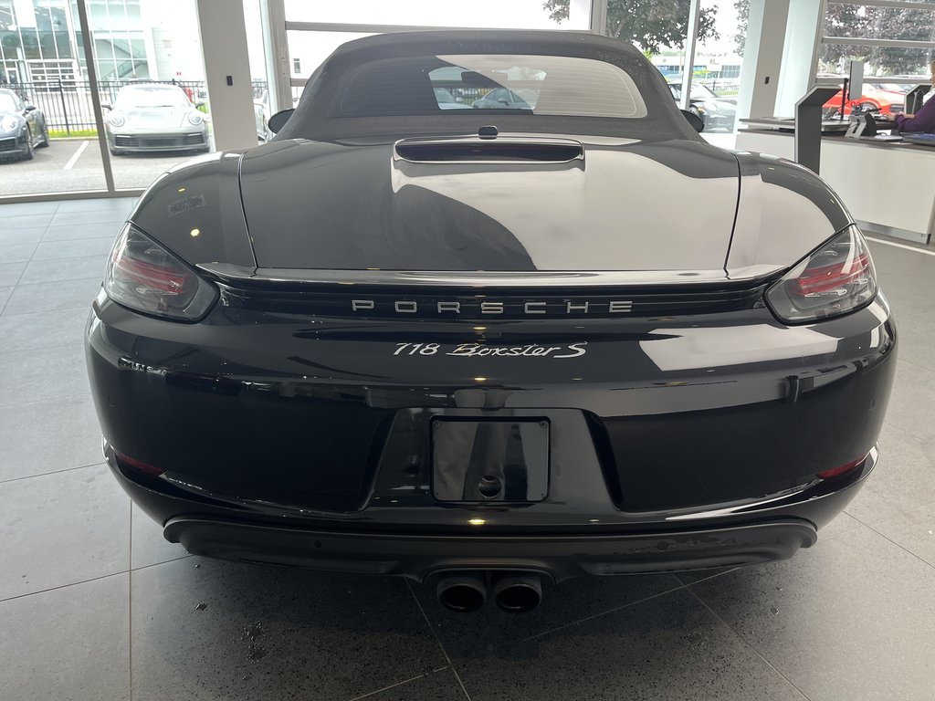 2019  718 Boxster S PDK, Sport Tailpipes, 20 Carrera S Wheels in Laval, Quebec - 6 - w1024h768px