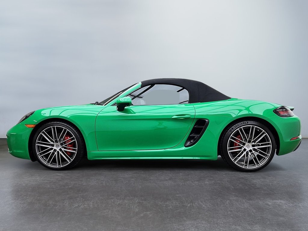 Porsche 718 Boxster S  Burmester, Sport Chrono & Prem Pack, 2023 à Laval, Québec - 5 - w1024h768px