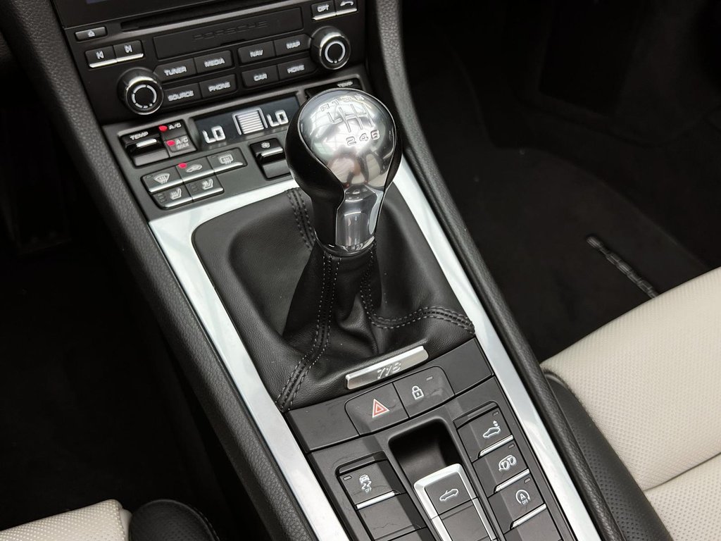 Porsche 718 Boxster S  Burmester, Sport Chrono & Prem Pack, 2023 à Laval, Québec - 23 - w1024h768px