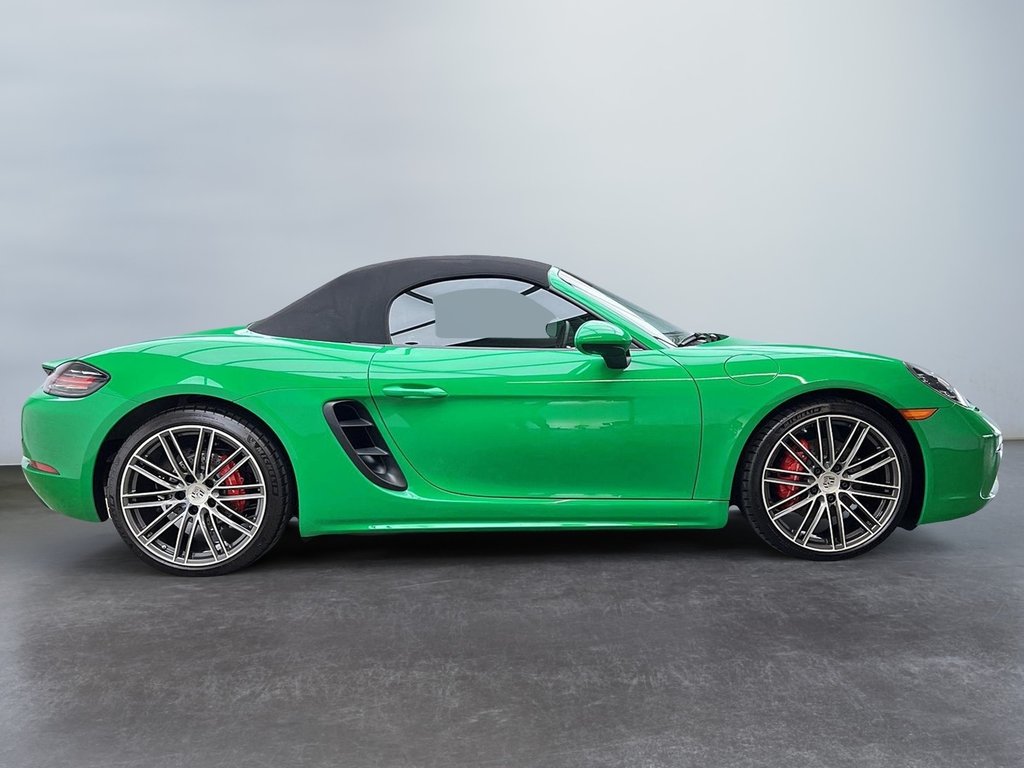 Porsche 718 Boxster S  Burmester, Sport Chrono & Prem Pack, 2023 à Laval, Québec - 8 - w1024h768px