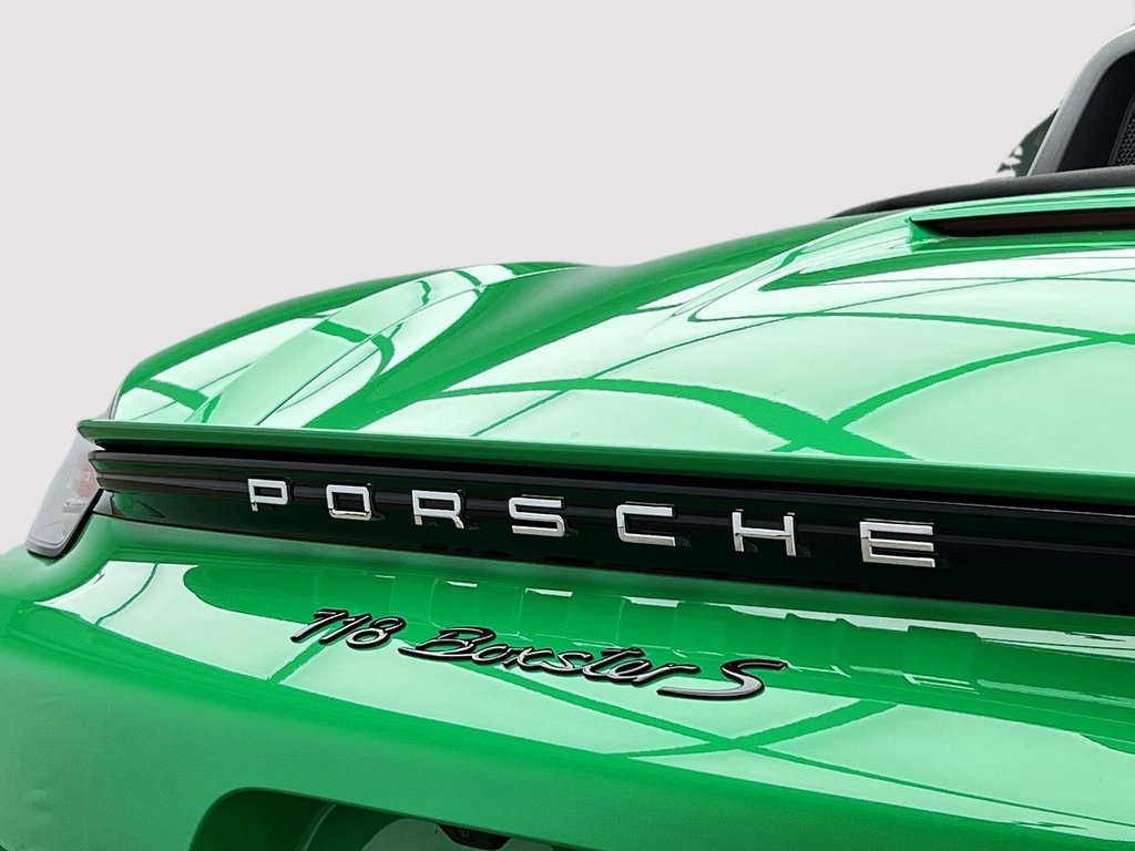 Porsche 718 Boxster S  Burmester, Sport Chrono & Prem Pack, 2023 à Laval, Québec - 12 - w1024h768px