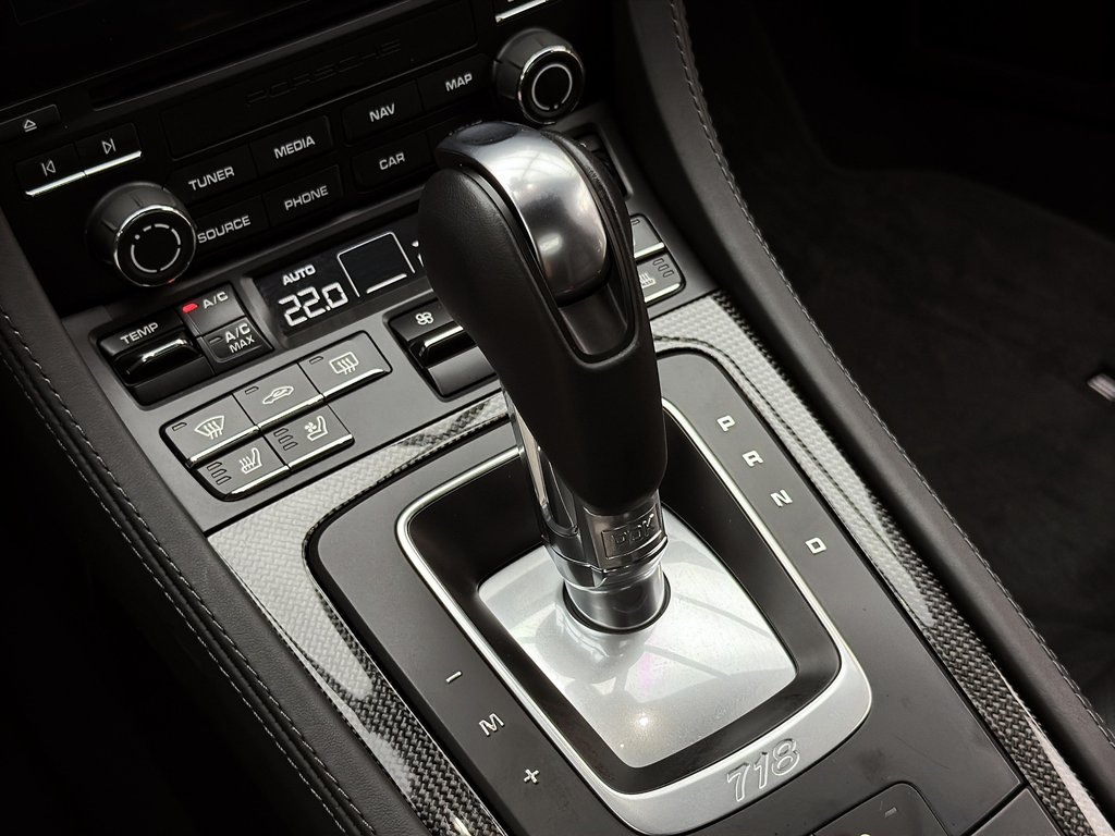 2023 Porsche 718 Boxster GTS 4.0L PDK, Premium Package, Carbon Fiber trim in Laval, Quebec - 18 - w1024h768px