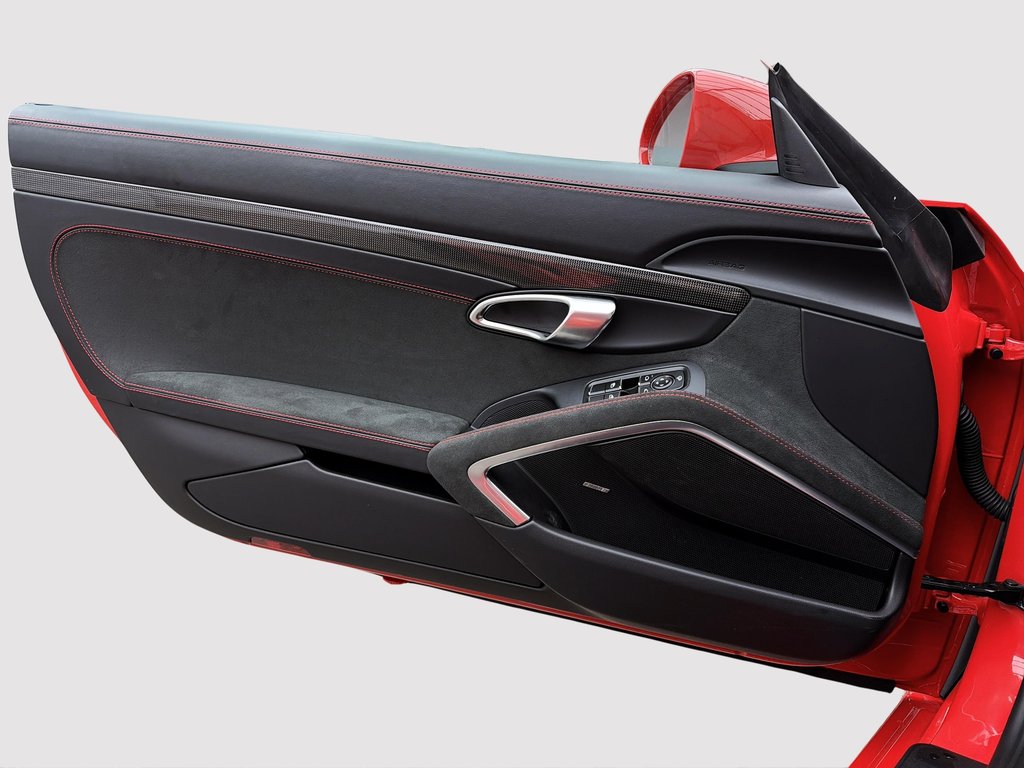 2024 Porsche 718 Boxster GTS 4.0 Roadster in Laval, Quebec - 33 - w1024h768px