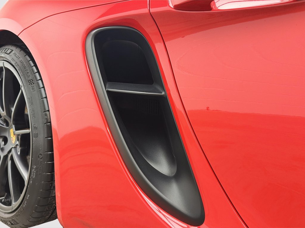 2024 Porsche 718 Boxster GTS 4.0 Roadster in Laval, Quebec - 14 - w1024h768px