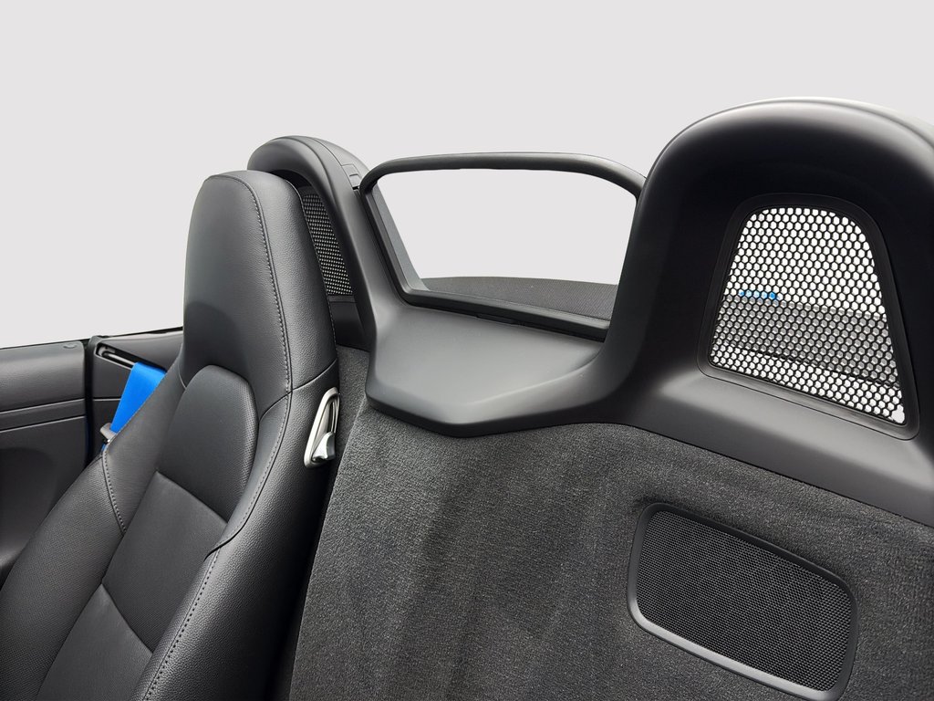 2025 Porsche 718 Boxster S PASM Sport Suspension in Laval, Quebec - 26 - w1024h768px