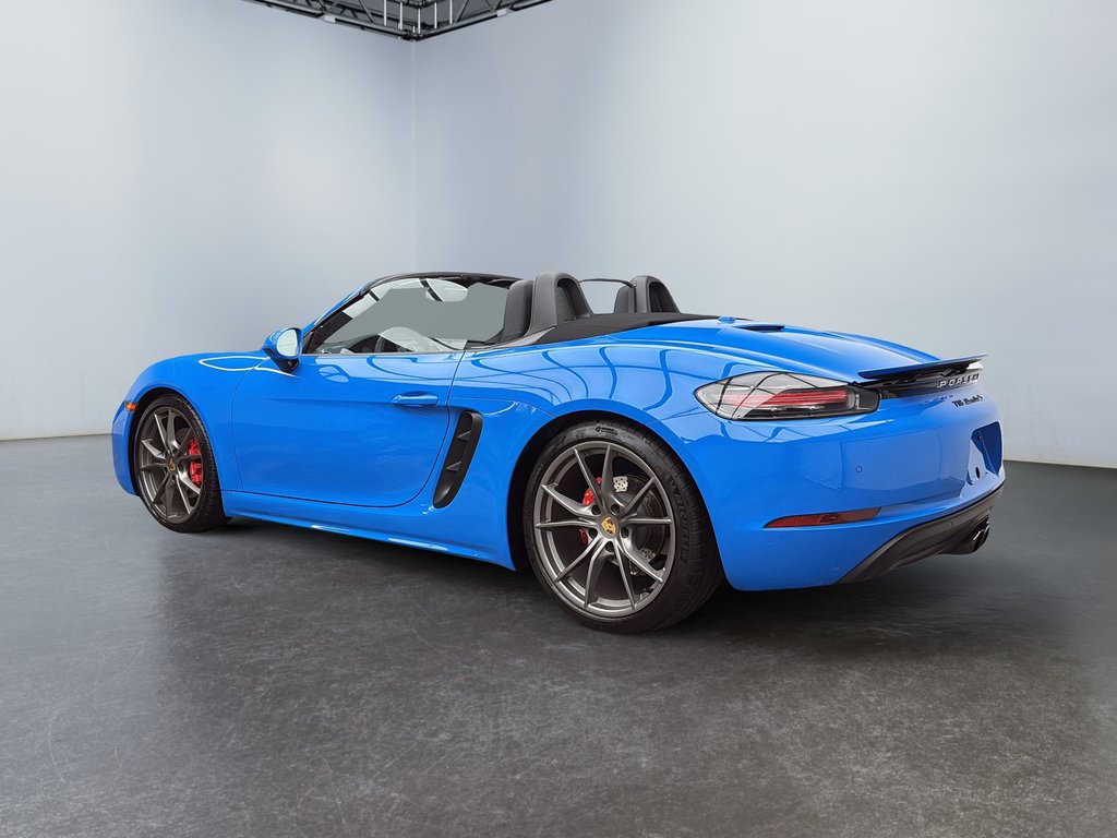 2025 Porsche 718 Boxster S PASM Sport Suspension in Laval, Quebec - 3 - w1024h768px