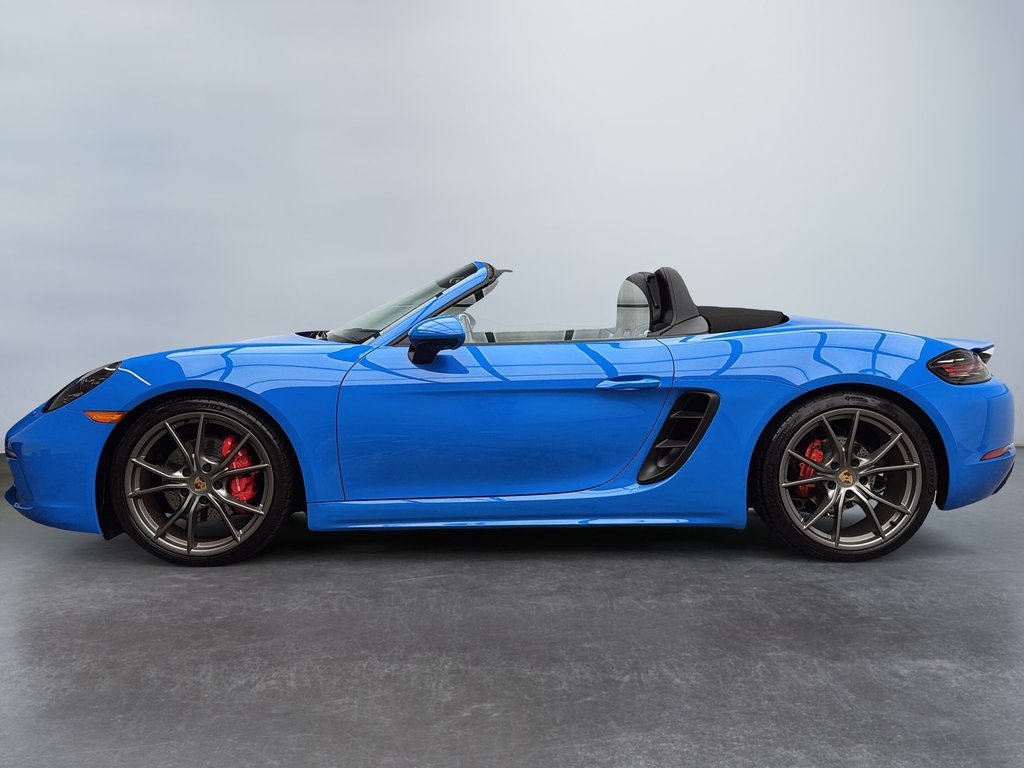 2025 Porsche 718 Boxster S PASM Sport Suspension in Laval, Quebec - 2 - w1024h768px