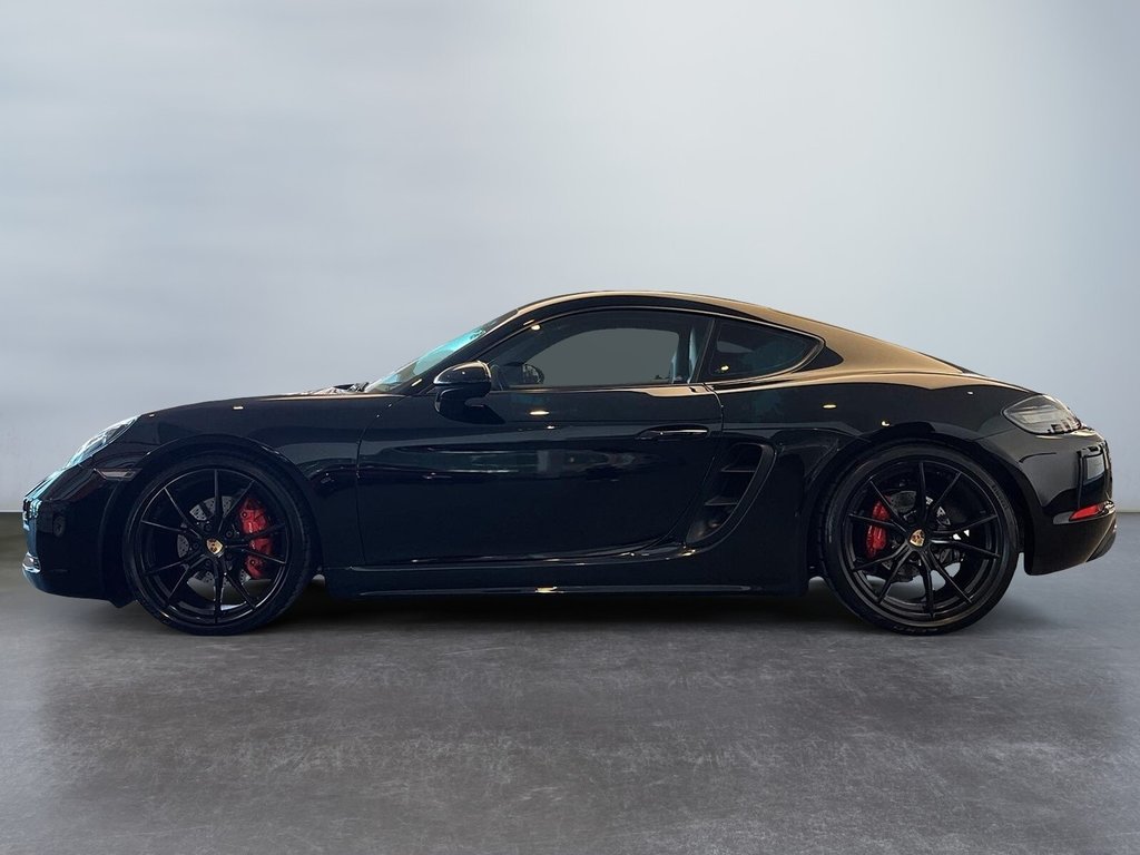 2018  718 Cayman GTS  PASM Sport Suspension in Laval, Quebec - 1 - w1024h768px