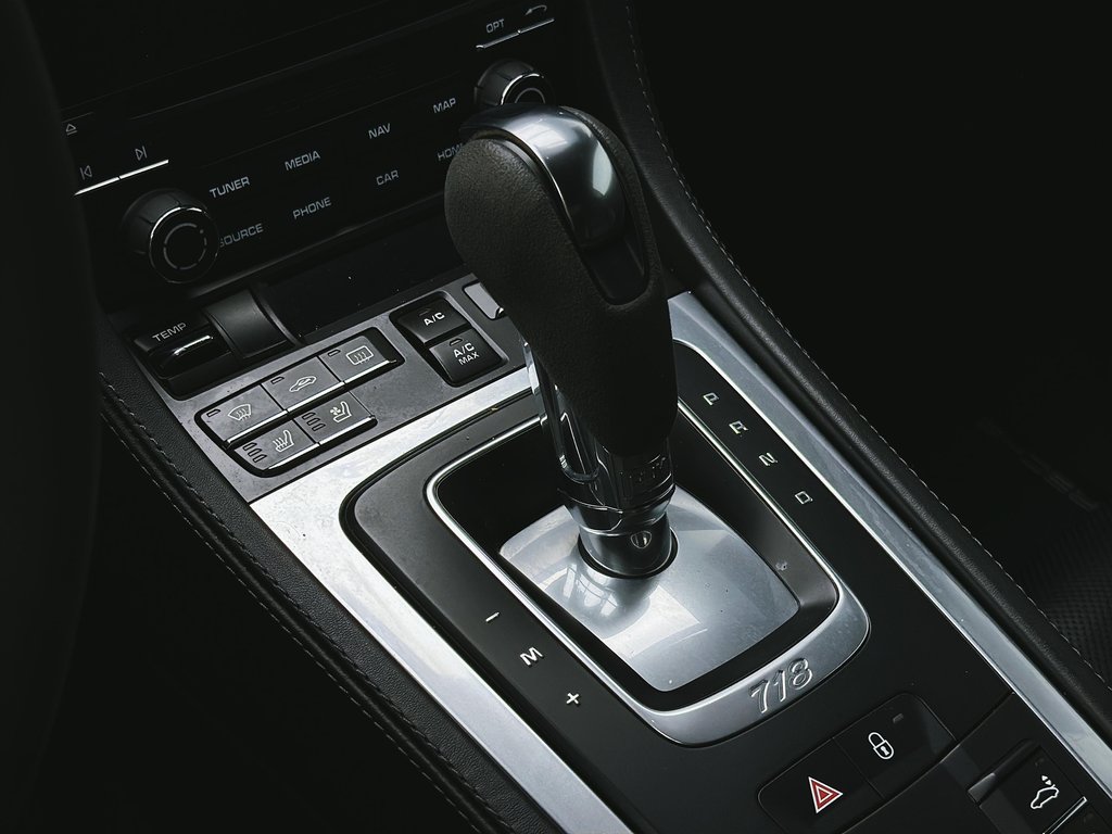 Porsche 718 Cayman GTS PDK, PASM, Bose 2018 à Laval, Québec - 18 - w1024h768px