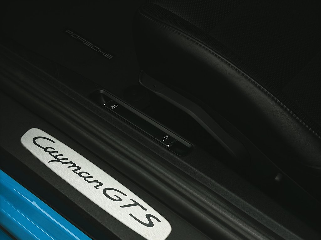 Porsche 718 Cayman GTS PDK, PASM, Bose 2018 à Laval, Québec - 25 - w1024h768px