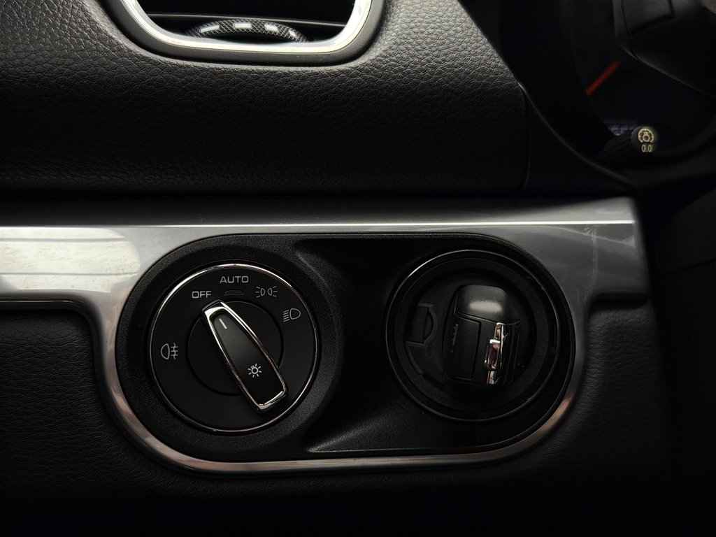 2018 Porsche 718 Cayman GTS Manual, BOSE in Laval, Quebec - 27 - w1024h768px