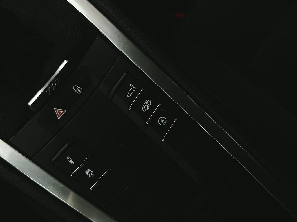 2018 Porsche 718 Cayman GTS Manual, BOSE in Laval, Quebec - 31 - w1024h768px