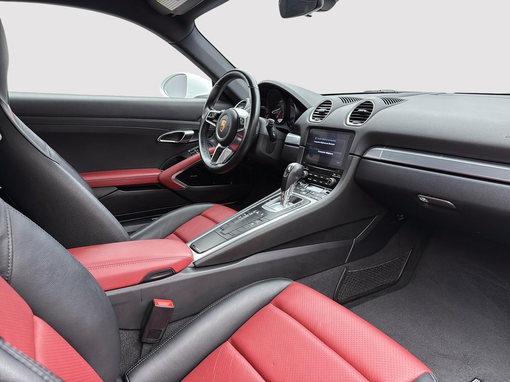2018 Porsche 718 Cayman PDK BOSE in Laval, Quebec - 21 - w1024h768px
